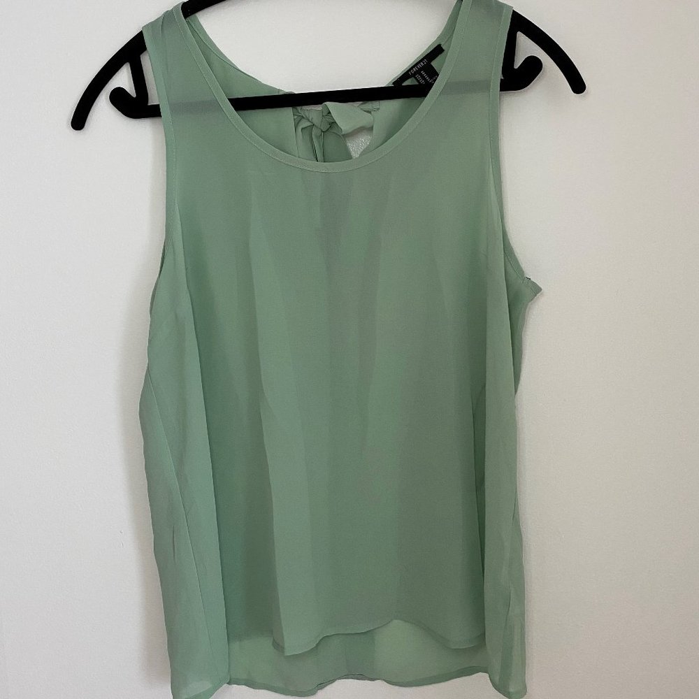 Green chiffon top, Size medium